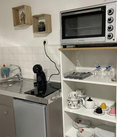Joli Studio Dans Le Village Сент-Мари-де-ла-Мер Экстерьер фото