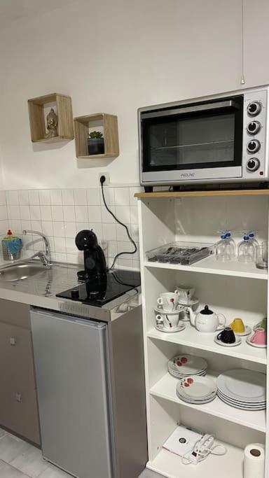 Joli Studio Dans Le Village Сент-Мари-де-ла-Мер Экстерьер фото